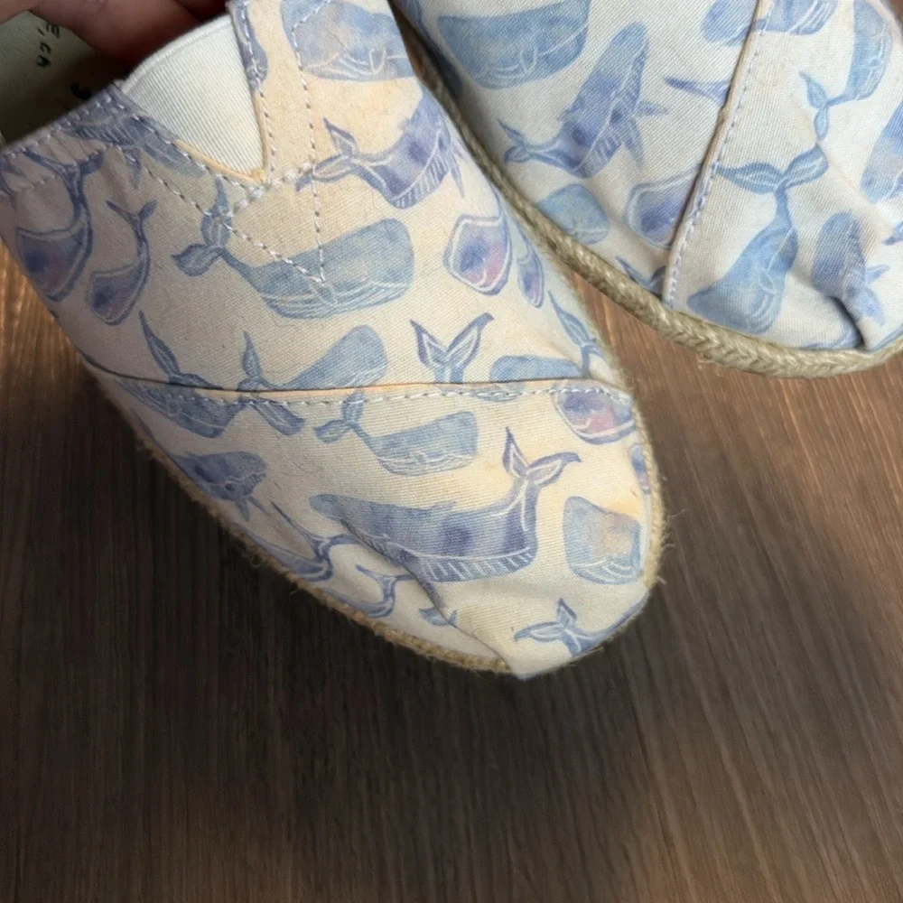 Toms Oceana Classic Multi Watercolor Whale Canvas Espadrilles Slip Ons 11